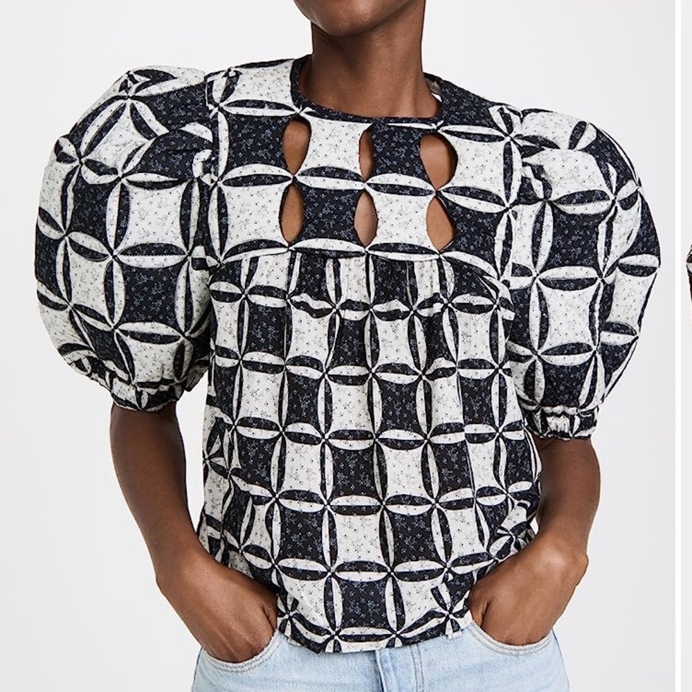 SEA New York Top!! Never worn!! Really flattering!!